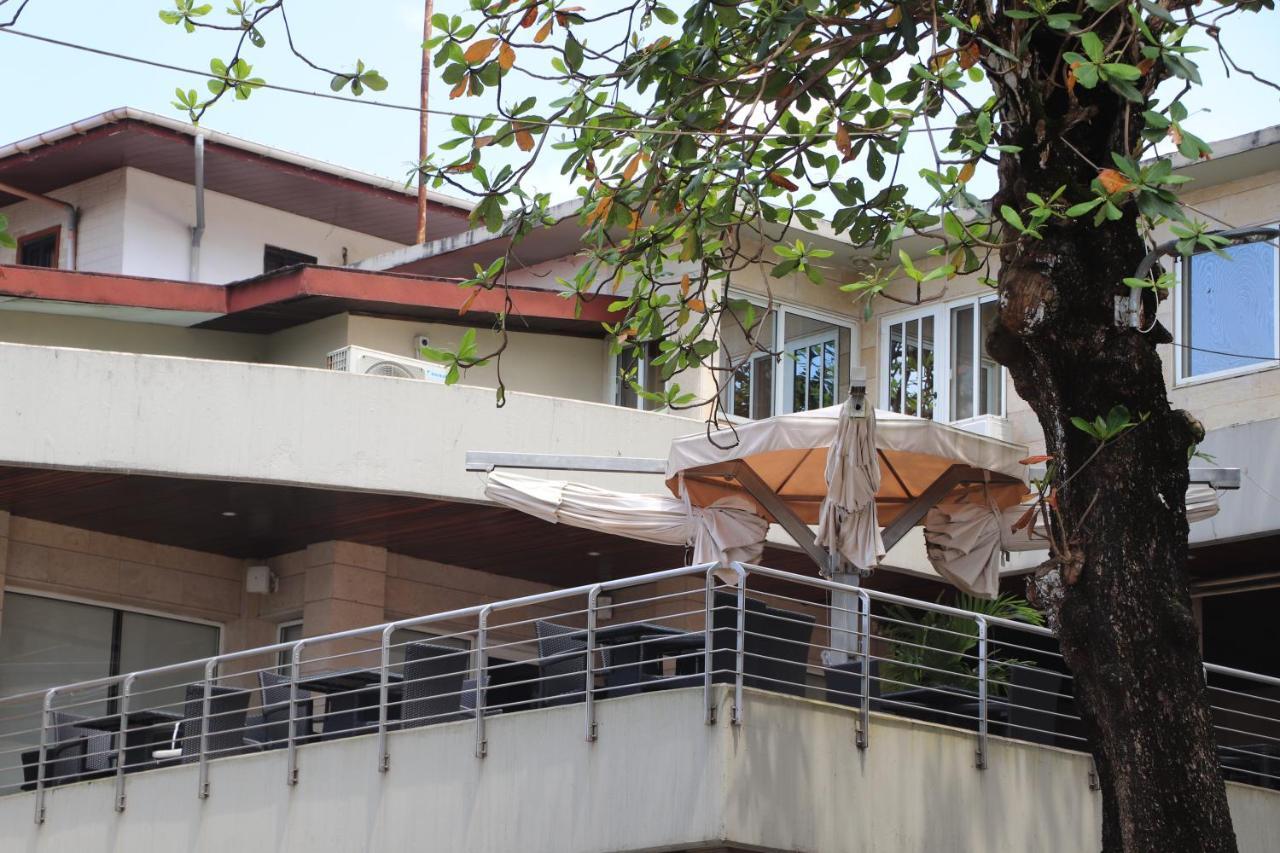 Mamba Point Hotel Monrovia Exterior photo